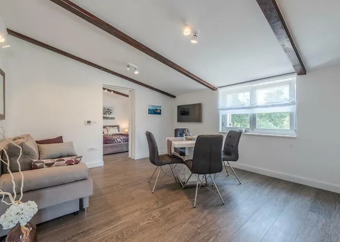 Apartments Ena
