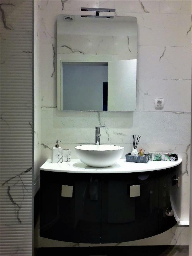 Apartment Ena *